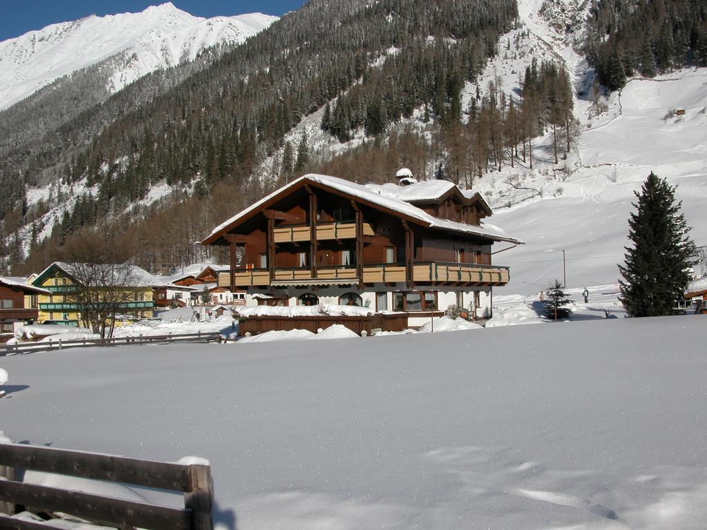 Ferienhaus Brigitte Längenfeld Exterior photo