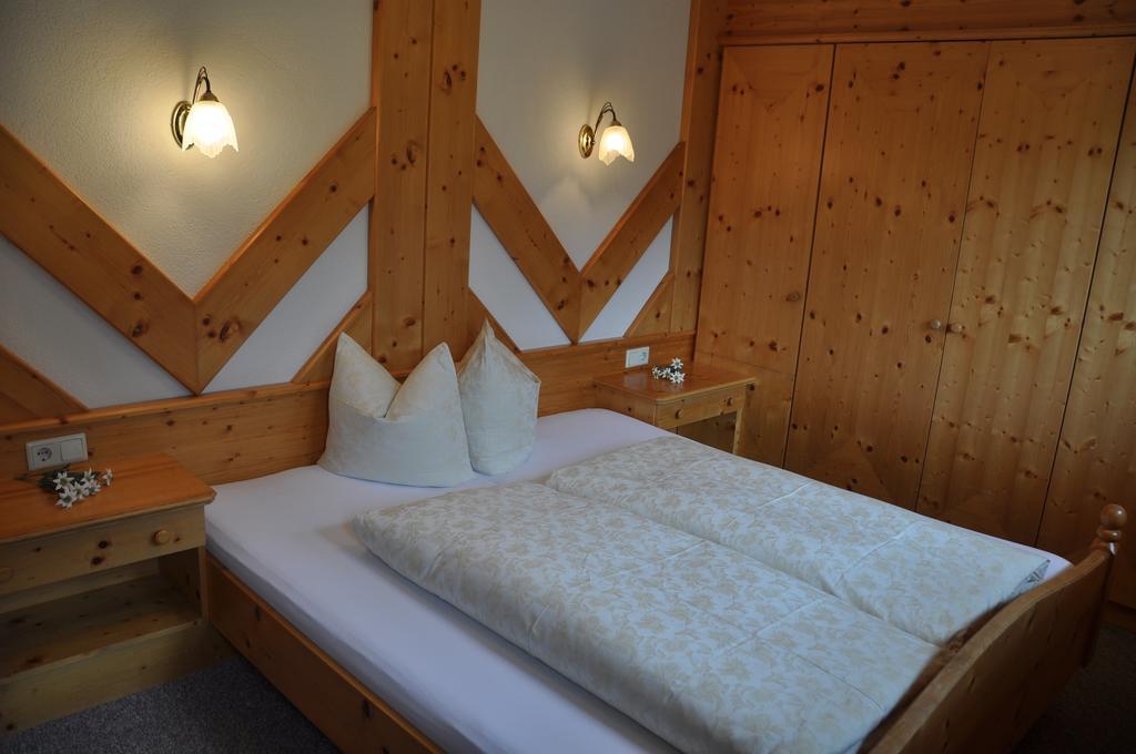 Ferienhaus Brigitte Längenfeld Room photo