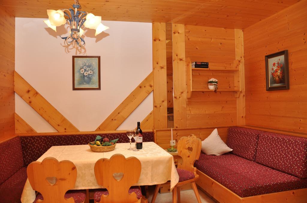 Ferienhaus Brigitte Längenfeld Room photo